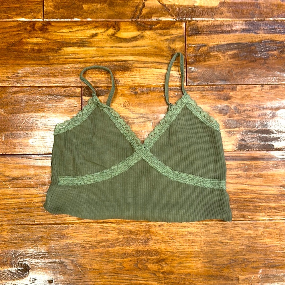 Green cropped tank